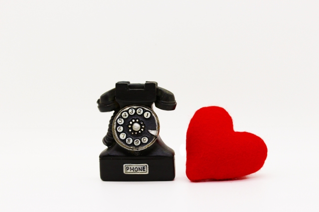 LINEもいいけど、電話の方がもっと仲良くなれます! 千葉 幕張 結婚相談所